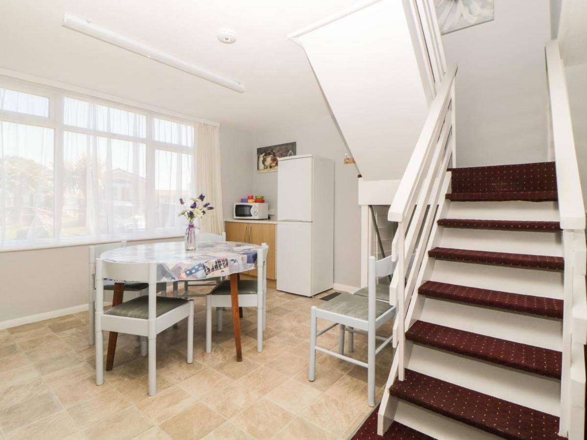 Dolphin Chalet Долиш Экстерьер фото
